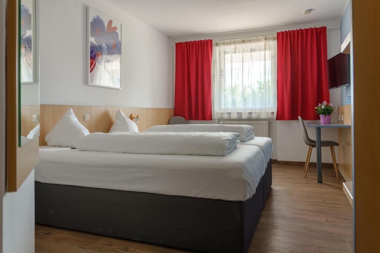 Motel Drei Koenig- Ihr Transithotel Heimsheim エクステリア 写真