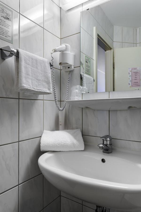 Motel Drei Koenig- Ihr Transithotel Heimsheim エクステリア 写真