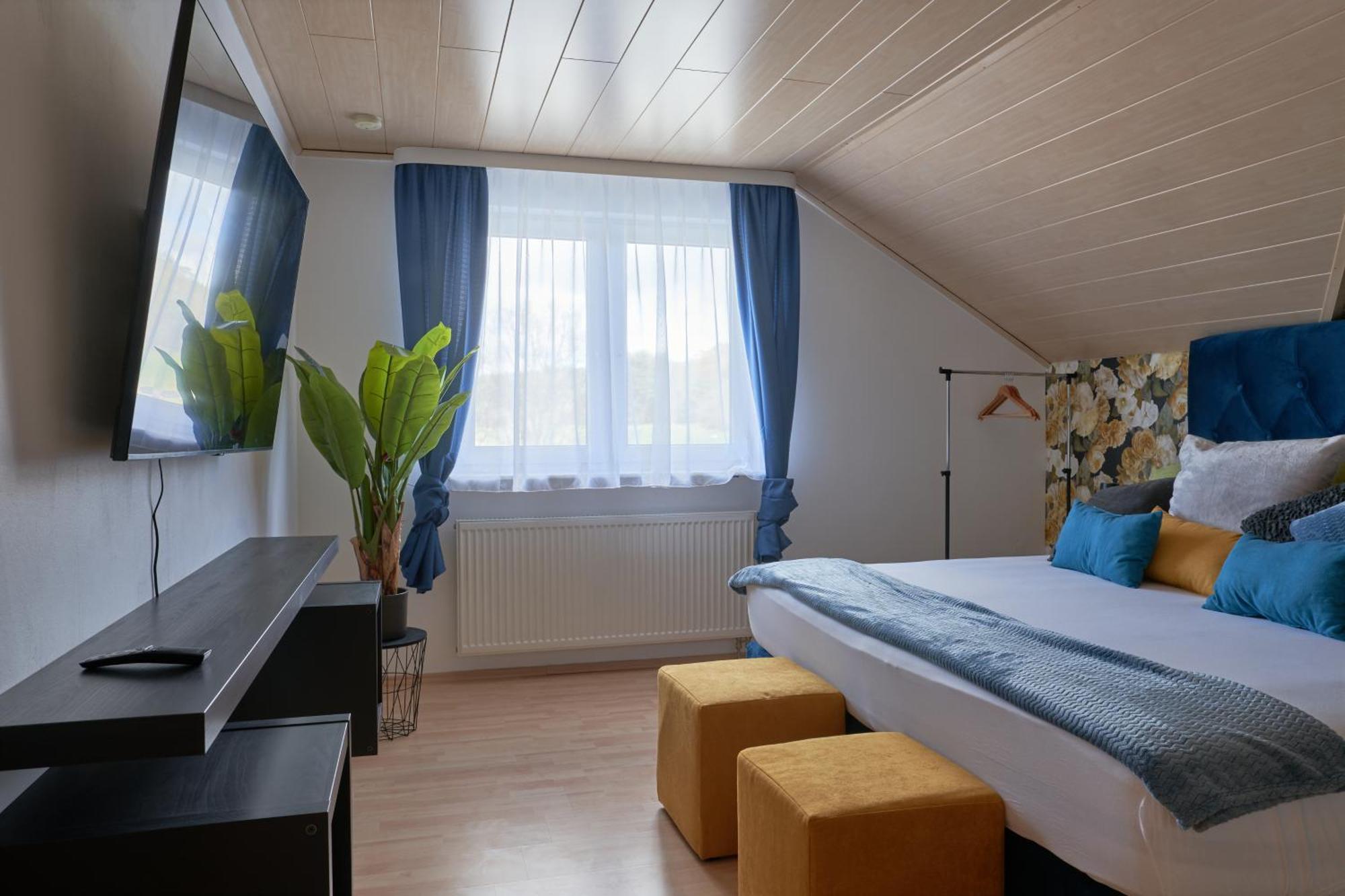 Motel Drei Koenig- Ihr Transithotel Heimsheim エクステリア 写真